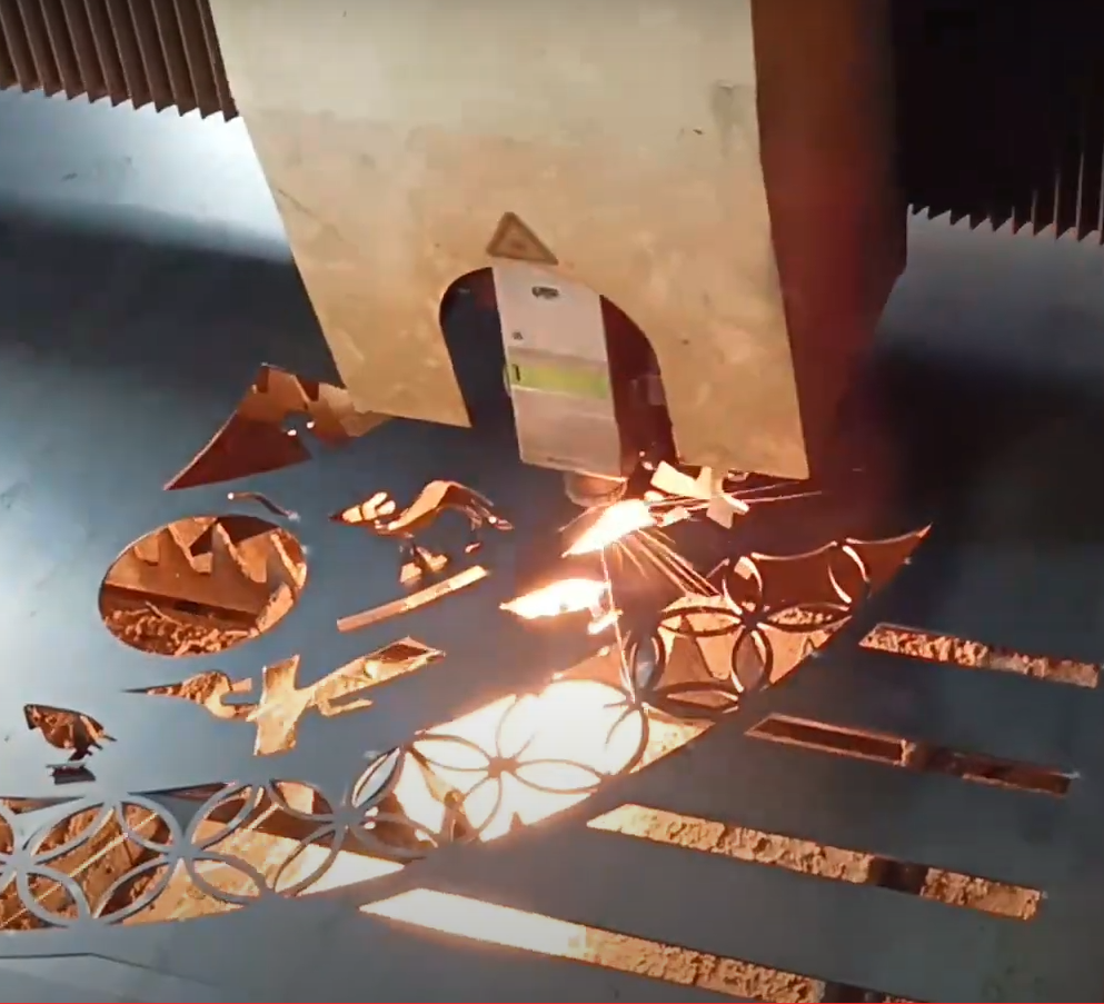 Cắt Laser hoa văn cửa cổng